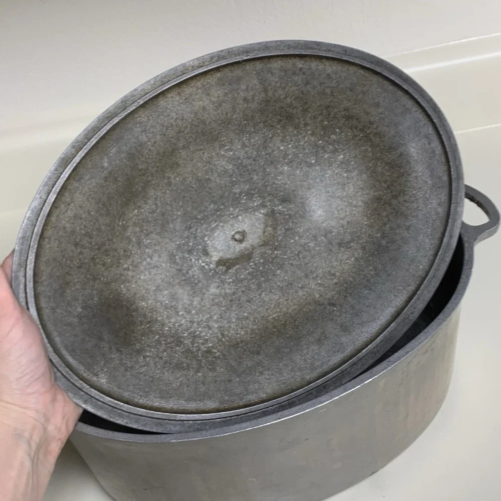VINTAGE Oval CLUB ALUMINUM WARE Roaster Dutch Oven Pan w/ Lid, 13